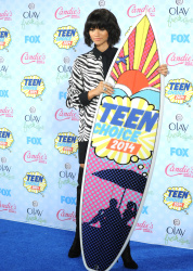 Zendaya Coleman - FOX's 2014 Teen Choice Awards at The Shrine Auditorium on August 10, 2014 in Los Angeles, California - 436xHQ RRkmBDGS