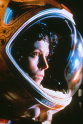 Ian Holm, Sigourney Weaver - постеры и промо стиль к фильму "Alien (Чужой)", 1979 (70хHQ) VX2dwDhH