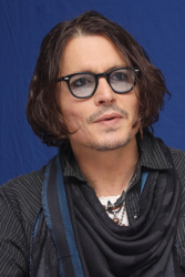 Johnny Depp - Dark Shadows press conference portraits by Vera Anderson (Los Angeles, April 29, 2012) - 27xHQ W7bijyaU