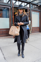 Alessandra Ambrosio - Out in New York (2015.02.25.) (9xHQ) WuSmjjpG