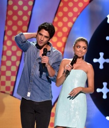 Sarah Hyland - FOX's 2014 Teen Choice Awards at The Shrine Auditorium on August 10, 2014 in Los Angeles, California - 367xHQ XHWUZulR
