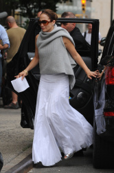 Jennifer Lopez - On the set of The Back-Up Plan in NYC (16.07.2009) - 120xHQ Xdhr4arc