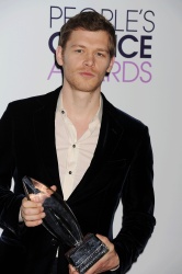 Joseph Morgan, Persia White - 40th People's Choice Awards held at Nokia Theatre L.A. Live in Los Angeles (January 8, 2014) - 114xHQ XgZPdq4d
