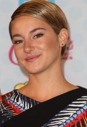 Shailene Woodley - 2014 Teen Choice Awards, Los Angeles August 10, 2014 - 363xHQ XiTjCAjK