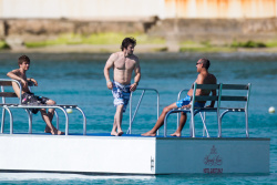 Mark Wahlberg - and his family seen enjoying a holiday in Barbados (December 26, 2014) - 165xHQ Y8I88jTc
