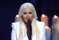 Christina Aguilera - 39th Annual People's Choice Awards in Los Angeles - January 9, 2013 - 38xHQ YXE1JbbF