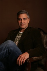George Clooney - Todd Plitt Photoshoot (December 2, 2006) - 16xHQ YsWAOH3s